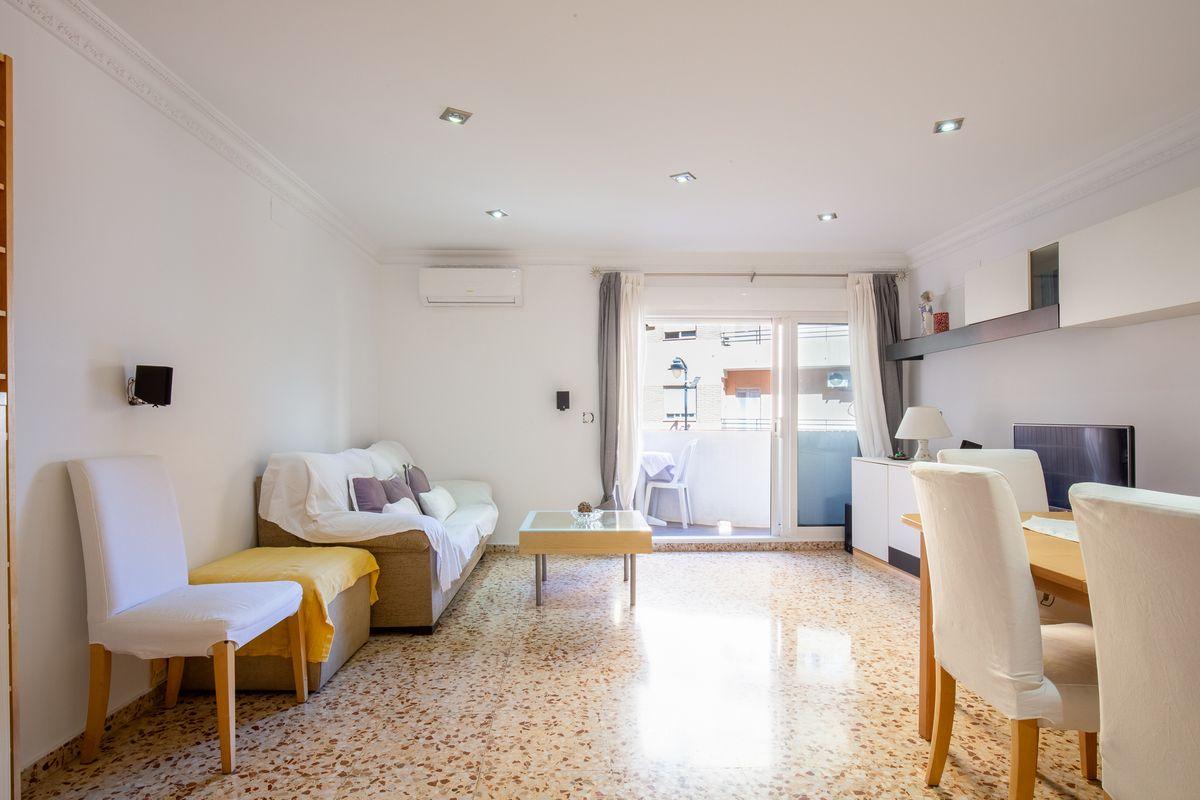 Piso en Venta en Av. Miguel Hernández - 3