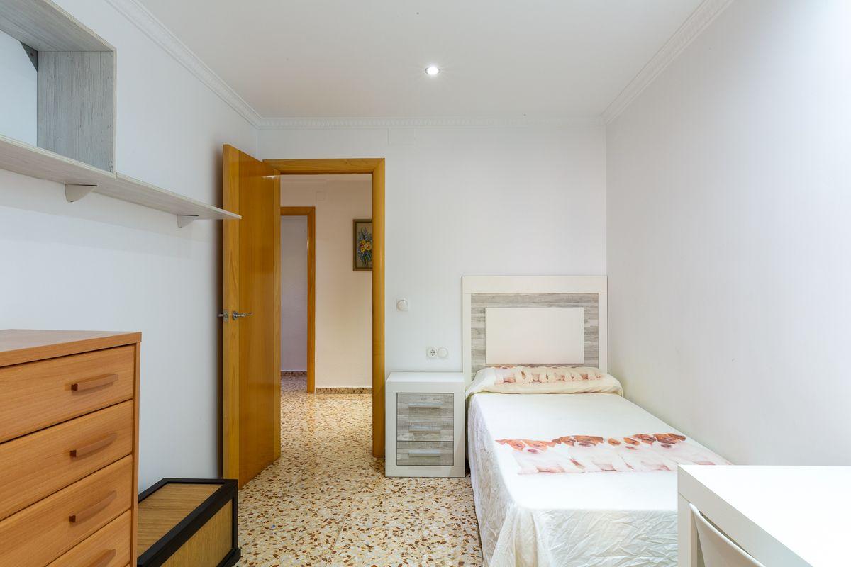 Piso en Venta en Av. Miguel Hernández - 13