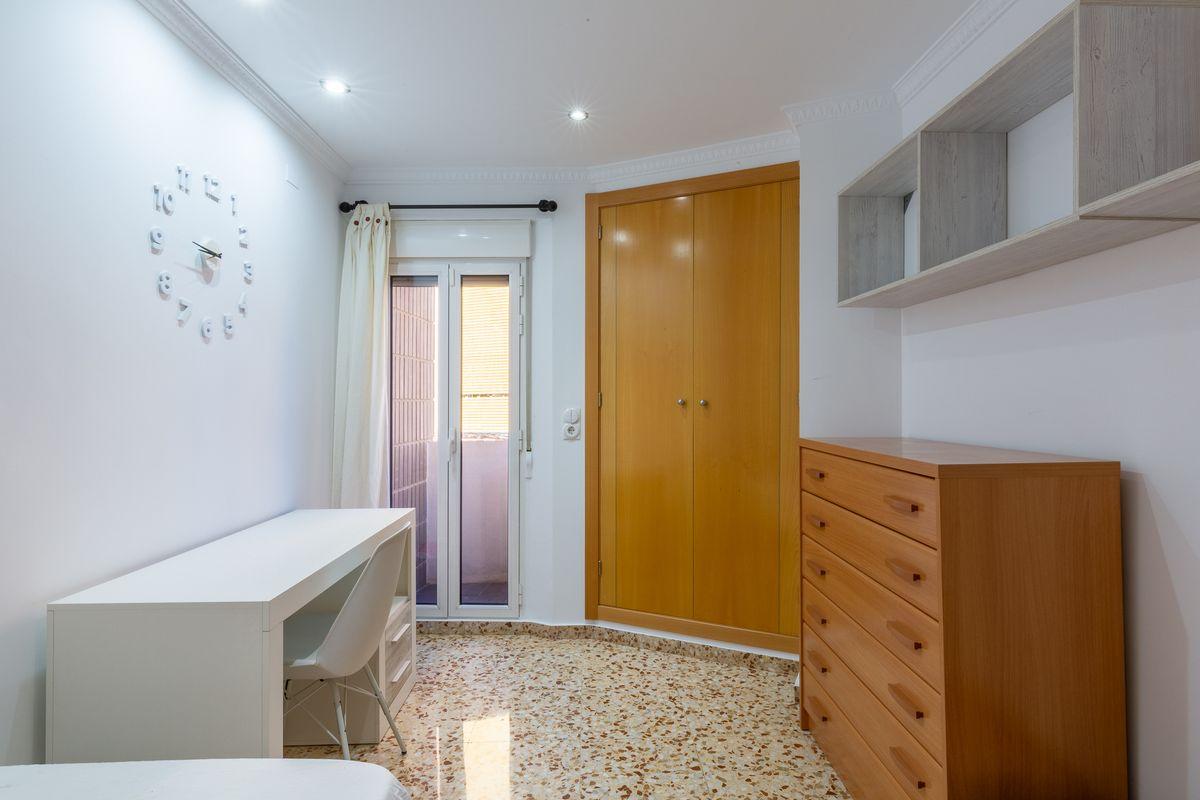 Piso en Venta en Av. Miguel Hernández - 14