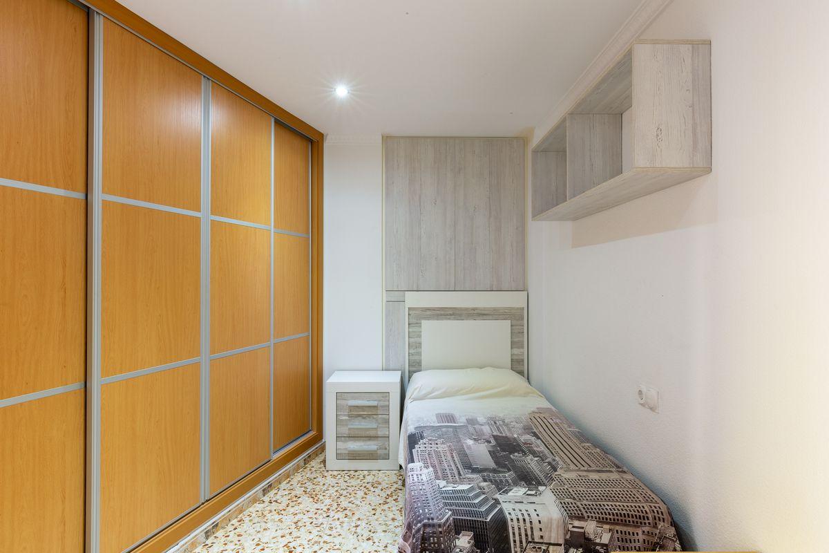 Piso en Venta en Av. Miguel Hernández - 15