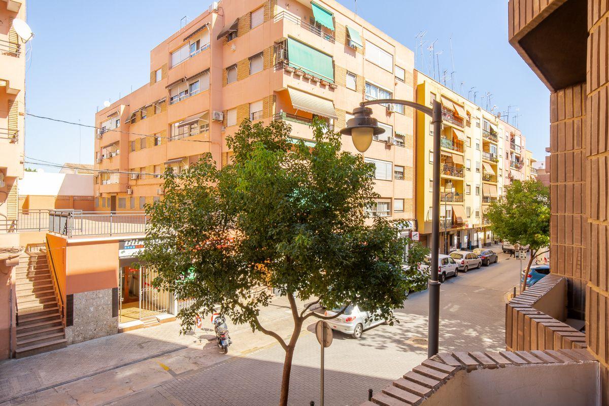 Piso en Venta en Av. Miguel Hernández - 29