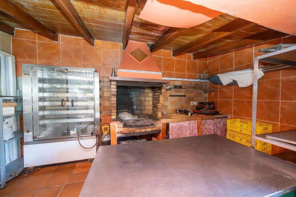 Se Vende Piso, Local  Y Negocio En Denia - 40