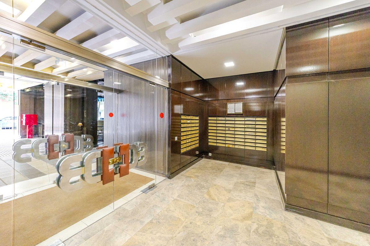 Piso en Venta en Calle de Castelló - 35