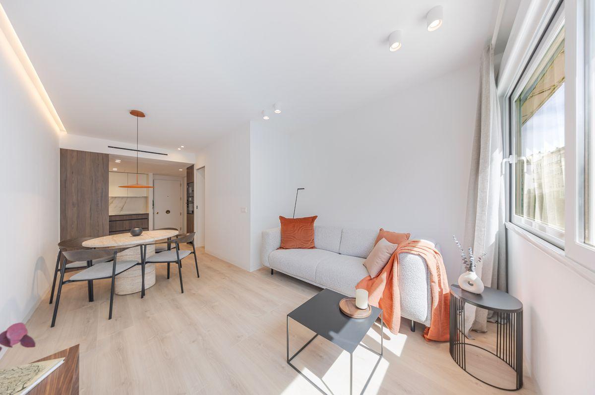 Piso en Venta en Calle de Castelló - 3