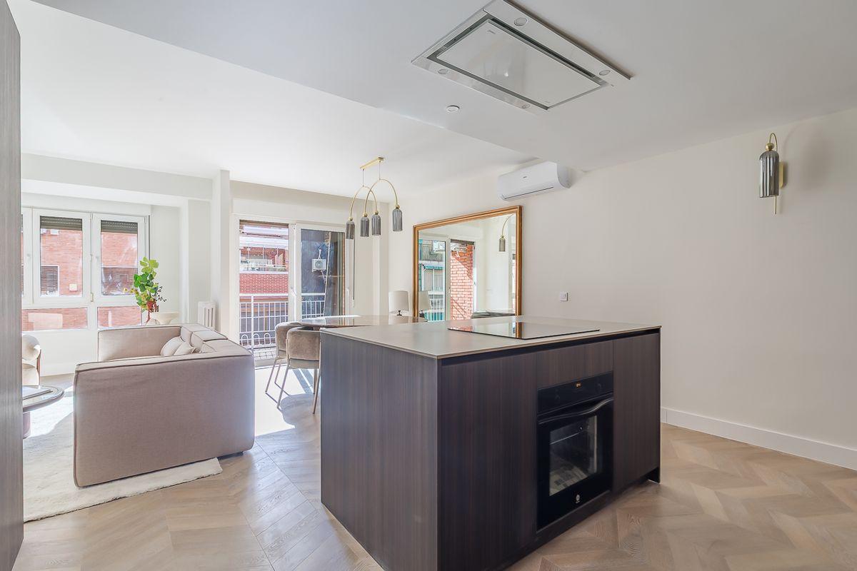 Piso en Venta en Calle de Marcenado - 4