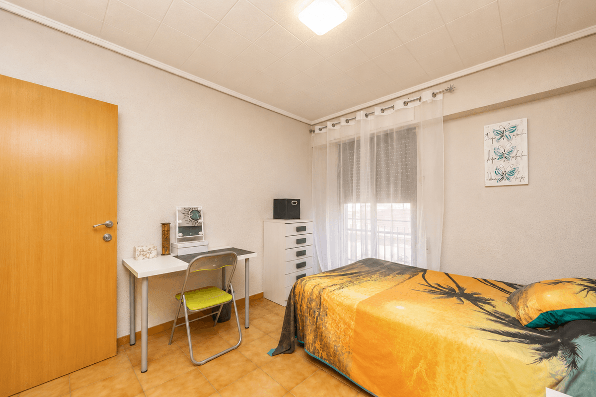 Piso en Venta en Carrer Patricio Ruiz Gómez - 16