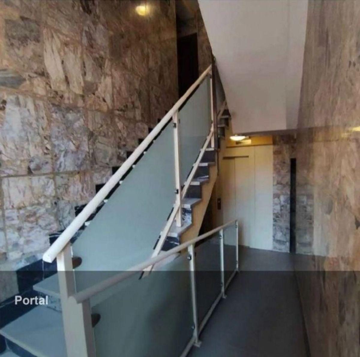 Piso en Venta en Calle de Carracedo - 10