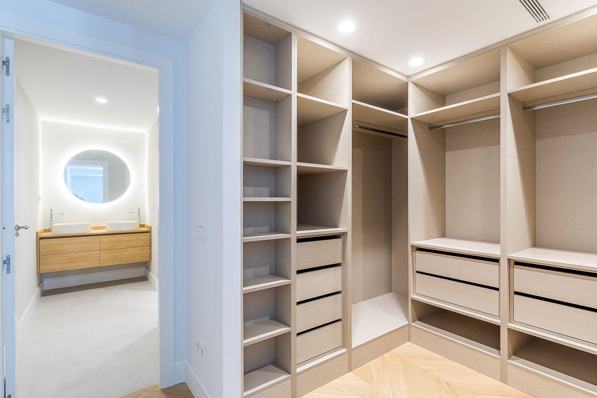 Piso en Venta en Paseo del General Martínez Campos - 13