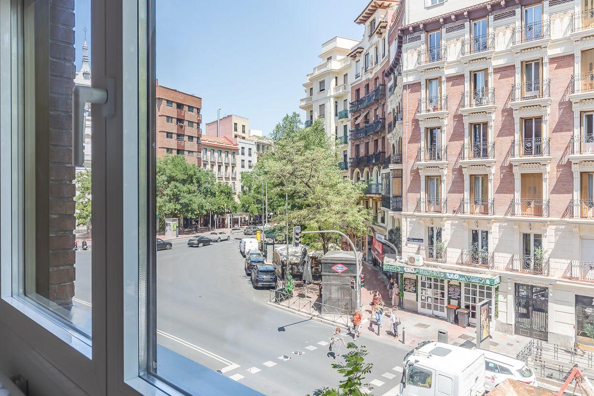 Piso en Venta en Paseo del General Martínez Campos - 8