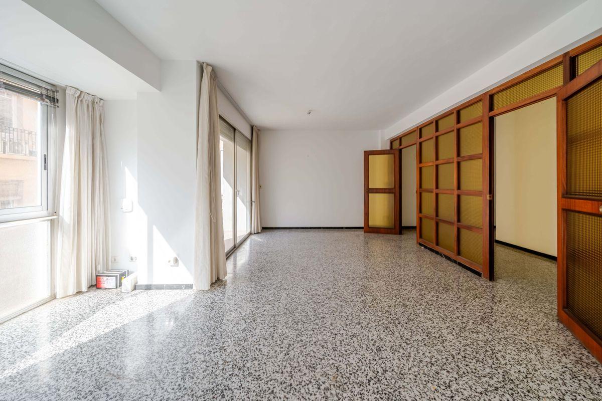 Piso en Venta en Carrer Berenguer de Marquina - 1