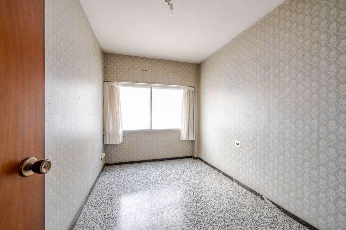 Piso en Venta en Carrer Berenguer de Marquina - 13