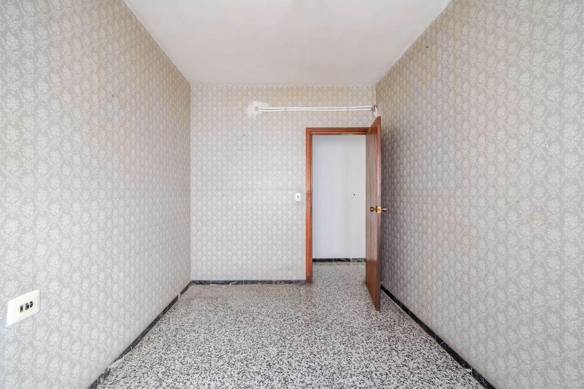 Piso en Venta en Carrer Berenguer de Marquina - 15