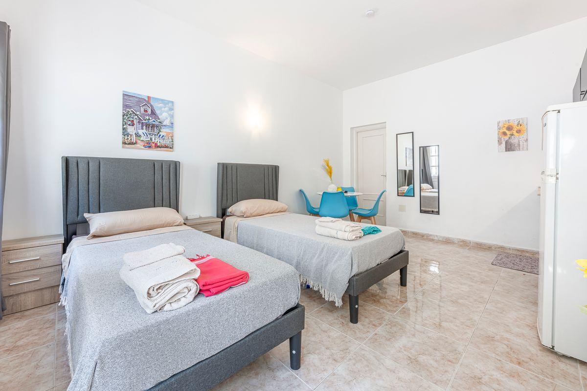 Casa en Venta en Calle Zopilote - 24