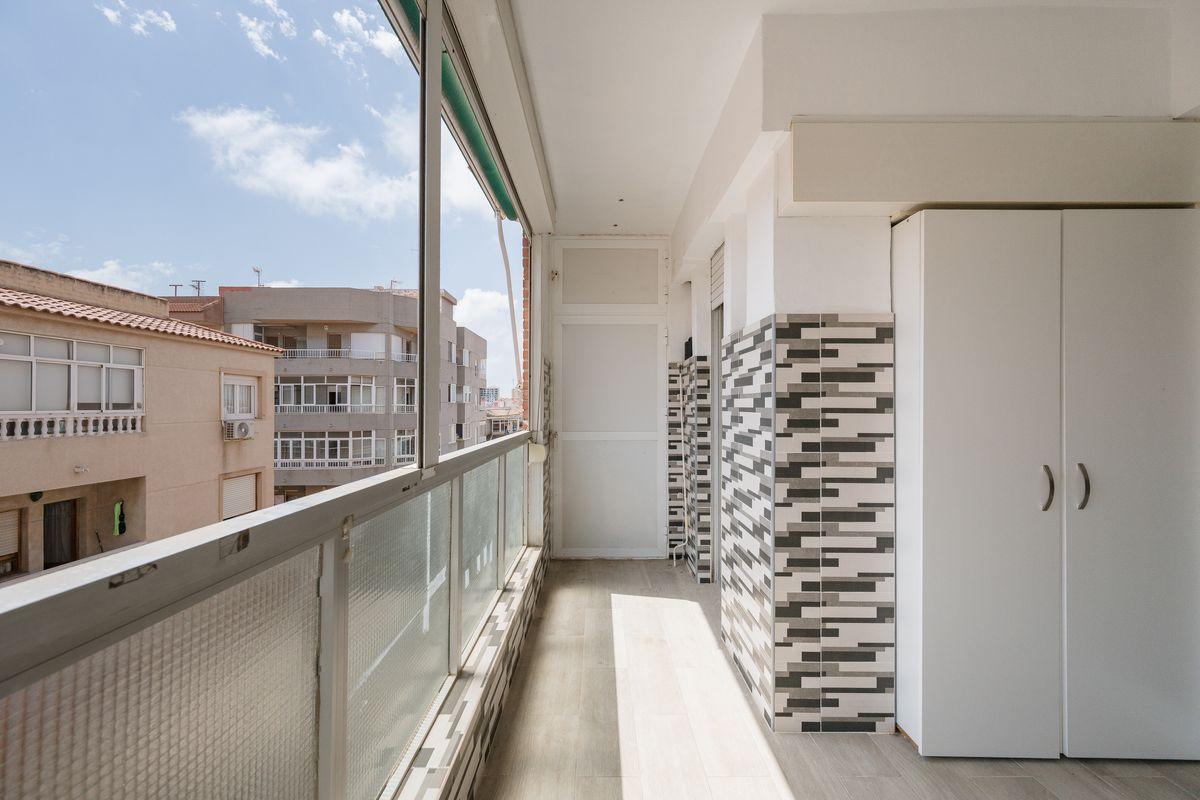 Piso en Venta en Calle Almoradí - 16