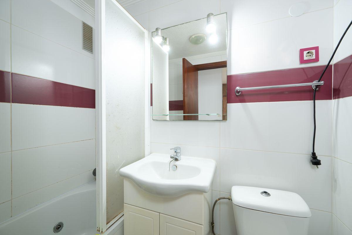 Piso en Venta en Calle Almoradí - 12