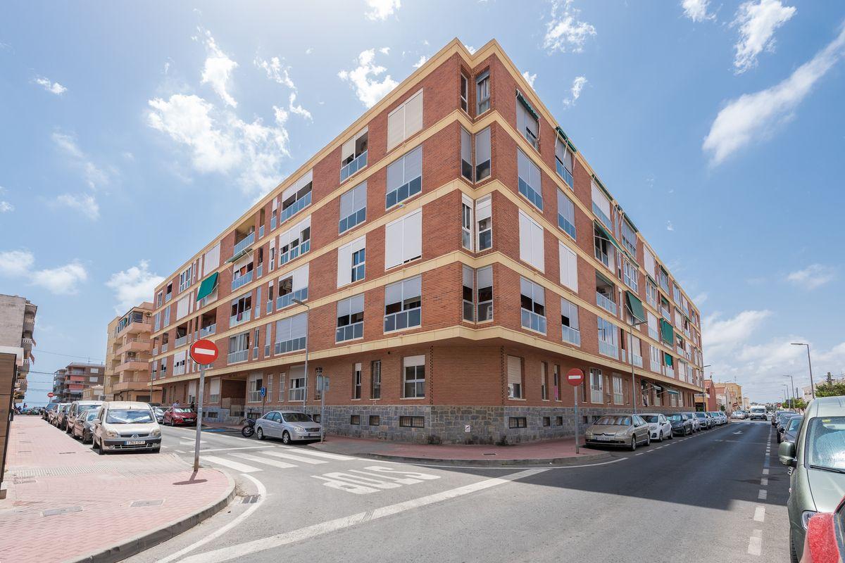 Piso en Venta en Calle Almoradí - 26