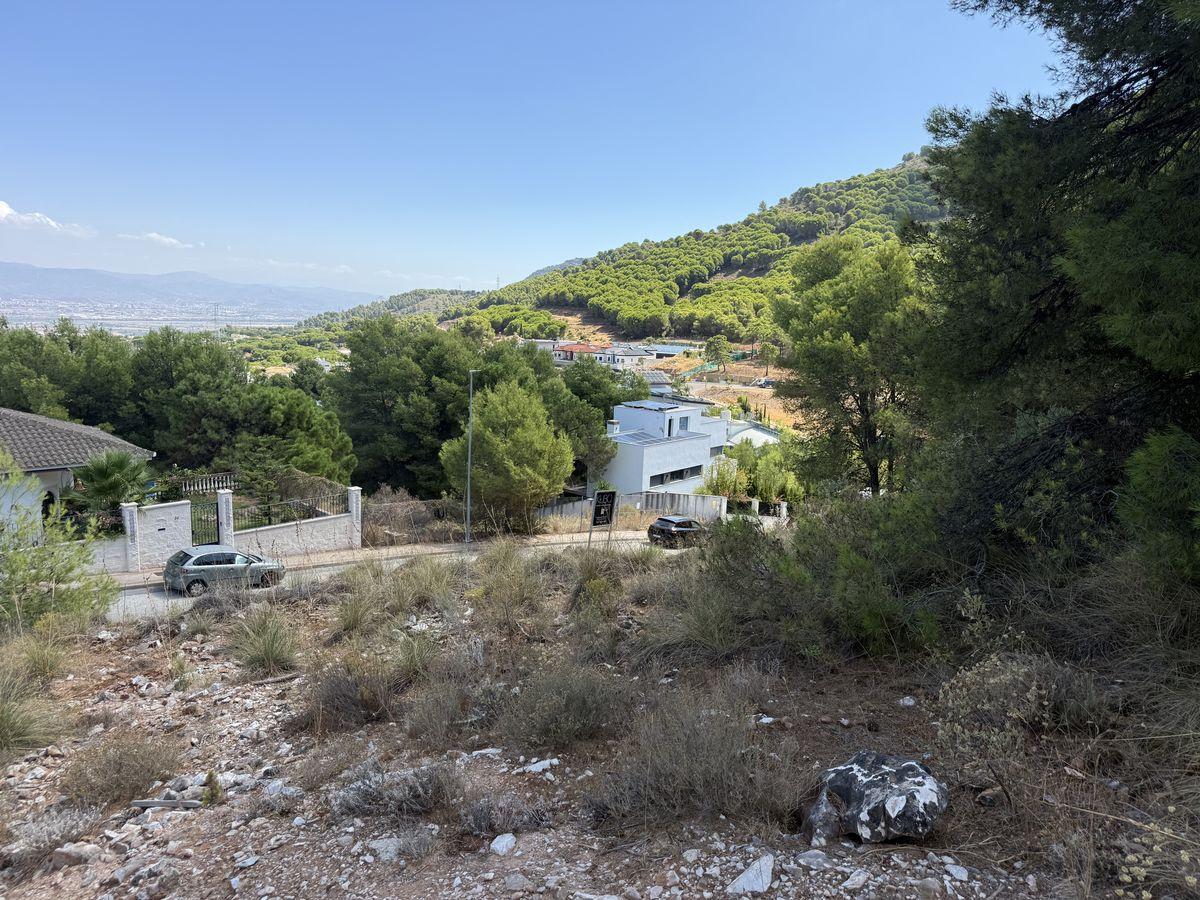 Parcela en Venta en Calle Cañete La Real - 18