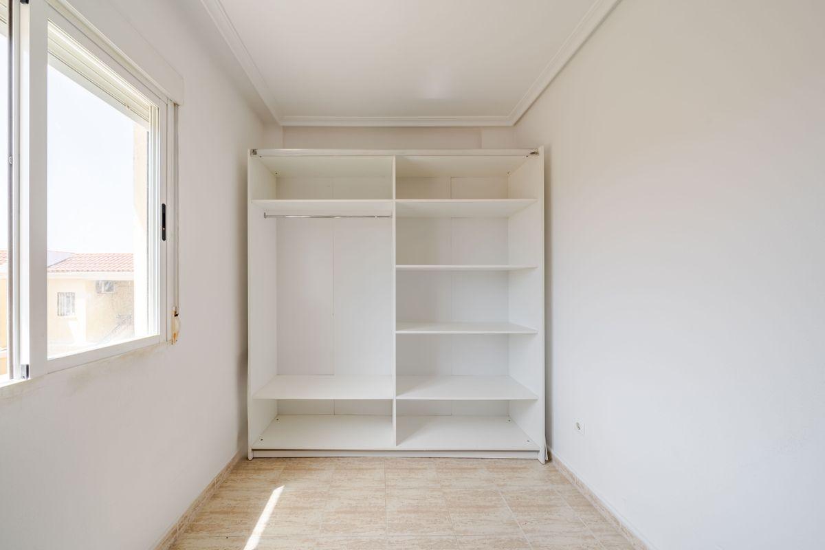 Piso en Venta en Calle Licenciado Vidriera - 18