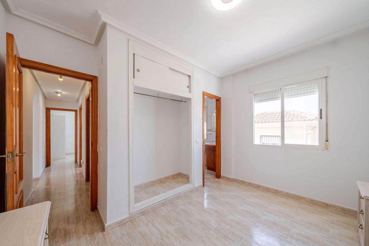 Piso en Venta en Calle Licenciado Vidriera - 21