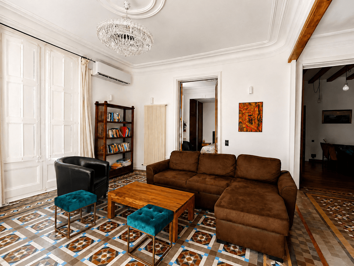 Piso en Venta en Carrer d'Avinyó - 1