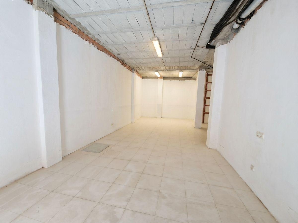 Local en Venta en Calle Río Vélez - 7