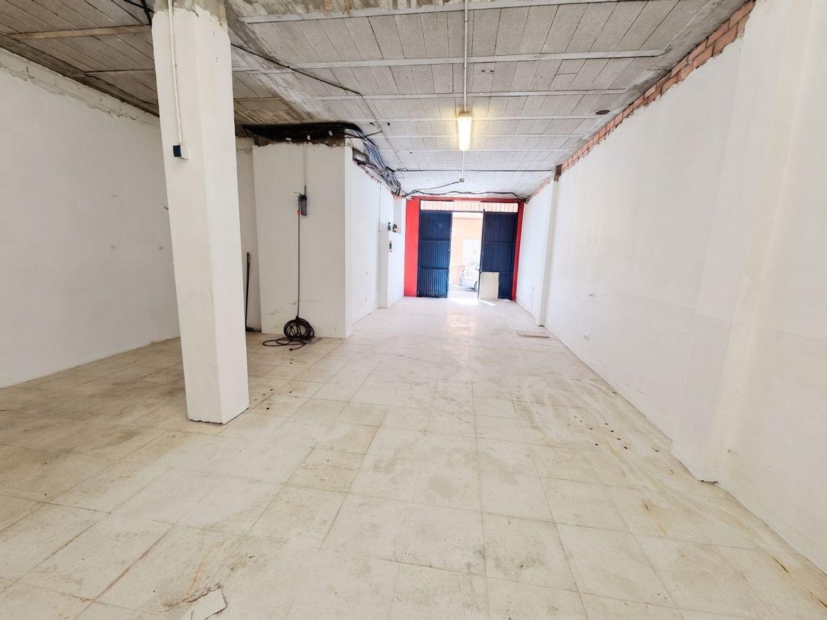 Local en Venta en Calle Río Vélez - 17