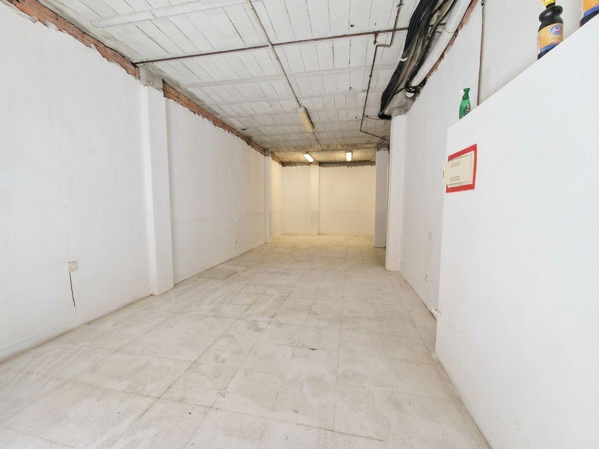 Local en Venta en Calle Río Vélez - 4