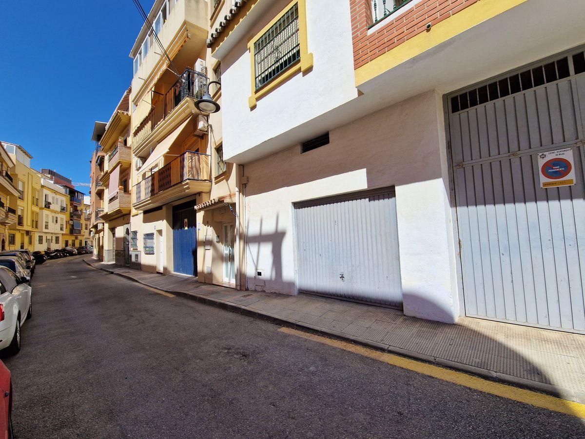 Local en Venta en Calle Río Vélez - 19