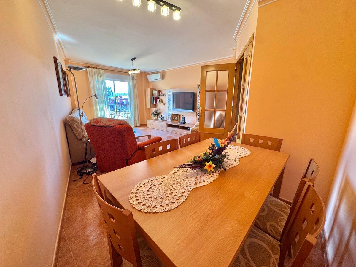 Piso en Venta en Calle Huerto Pinto - 2