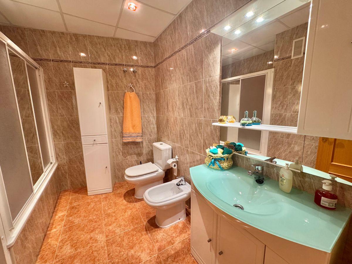 Piso en Venta en Calle Huerto Pinto - 14