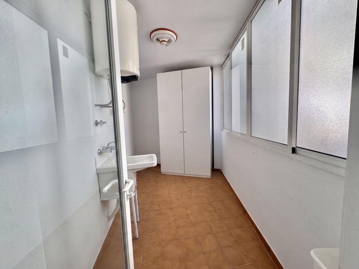 Piso en Venta en Calle Huerto Pinto - 17