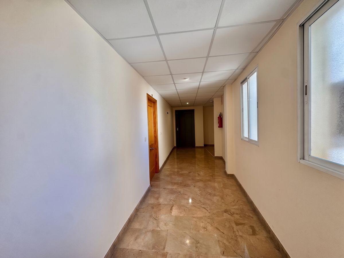 Piso en Venta en Calle Huerto Pinto - 21