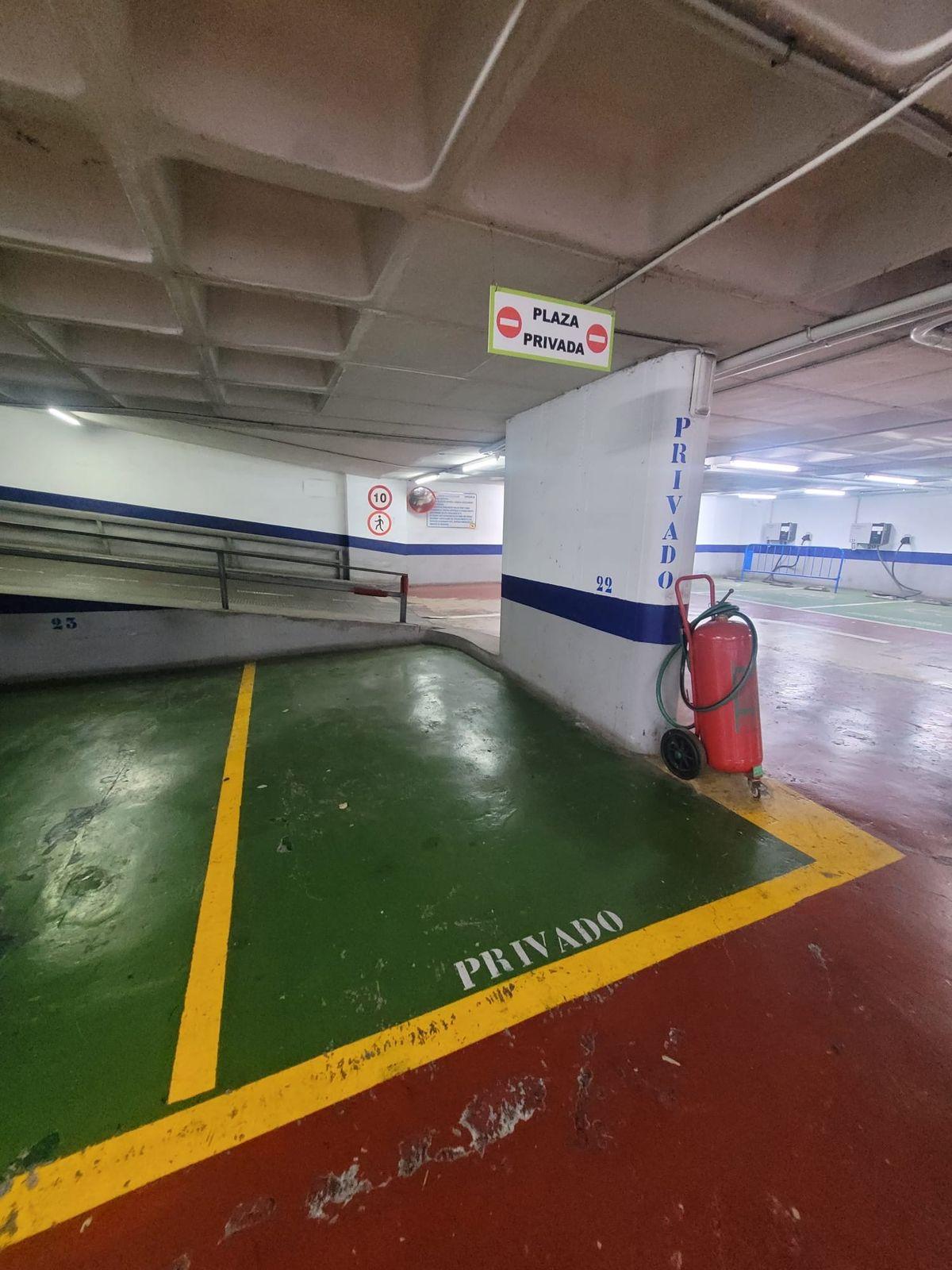 Piso en Venta en Carrer Berenguer de Marquina - 31