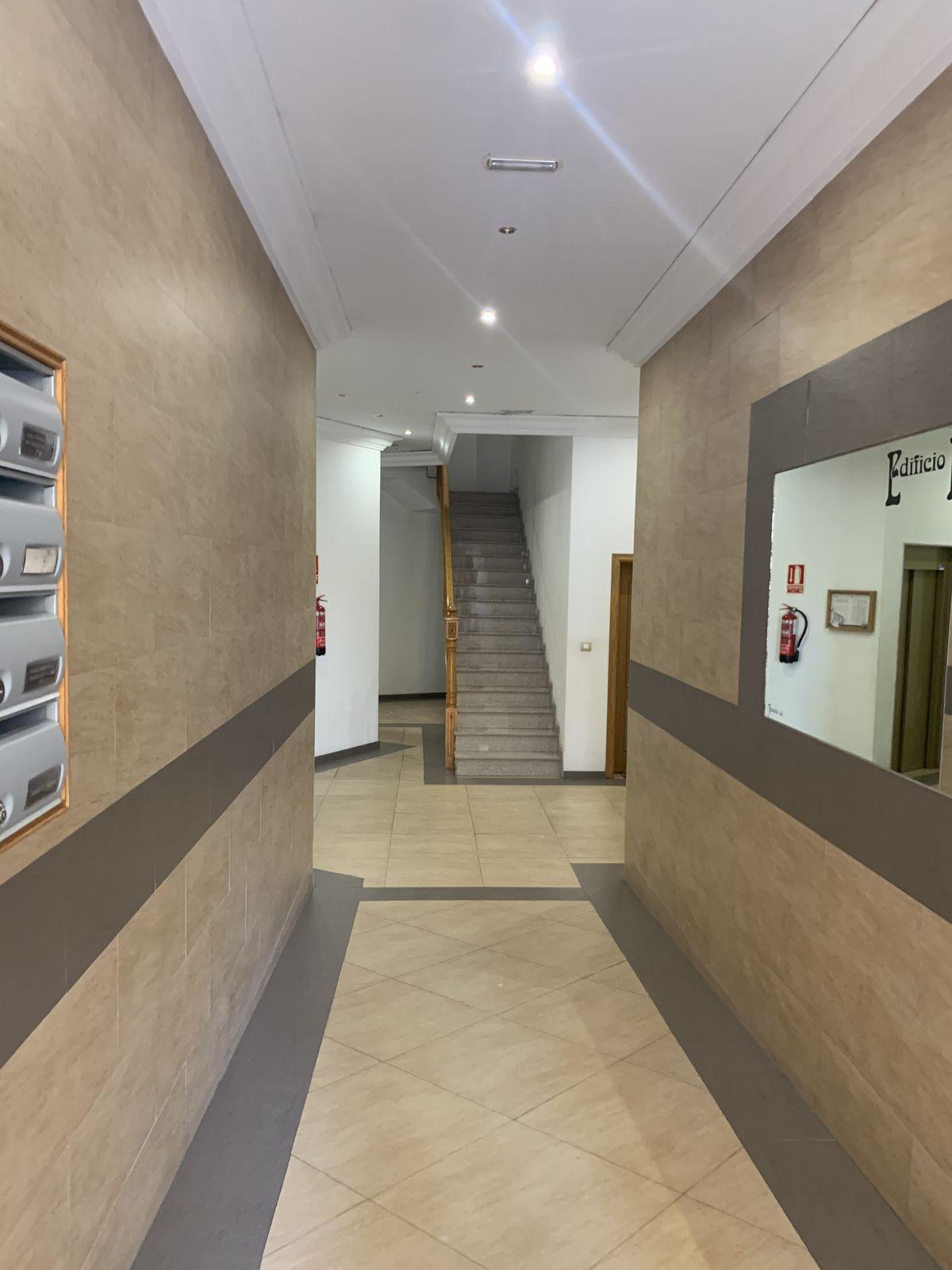 Piso en Venta en Calle Báscula - 27