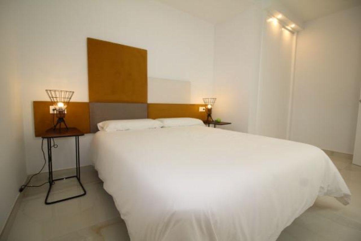 Villa en Venta en Calle Gabriela Mistral - 13