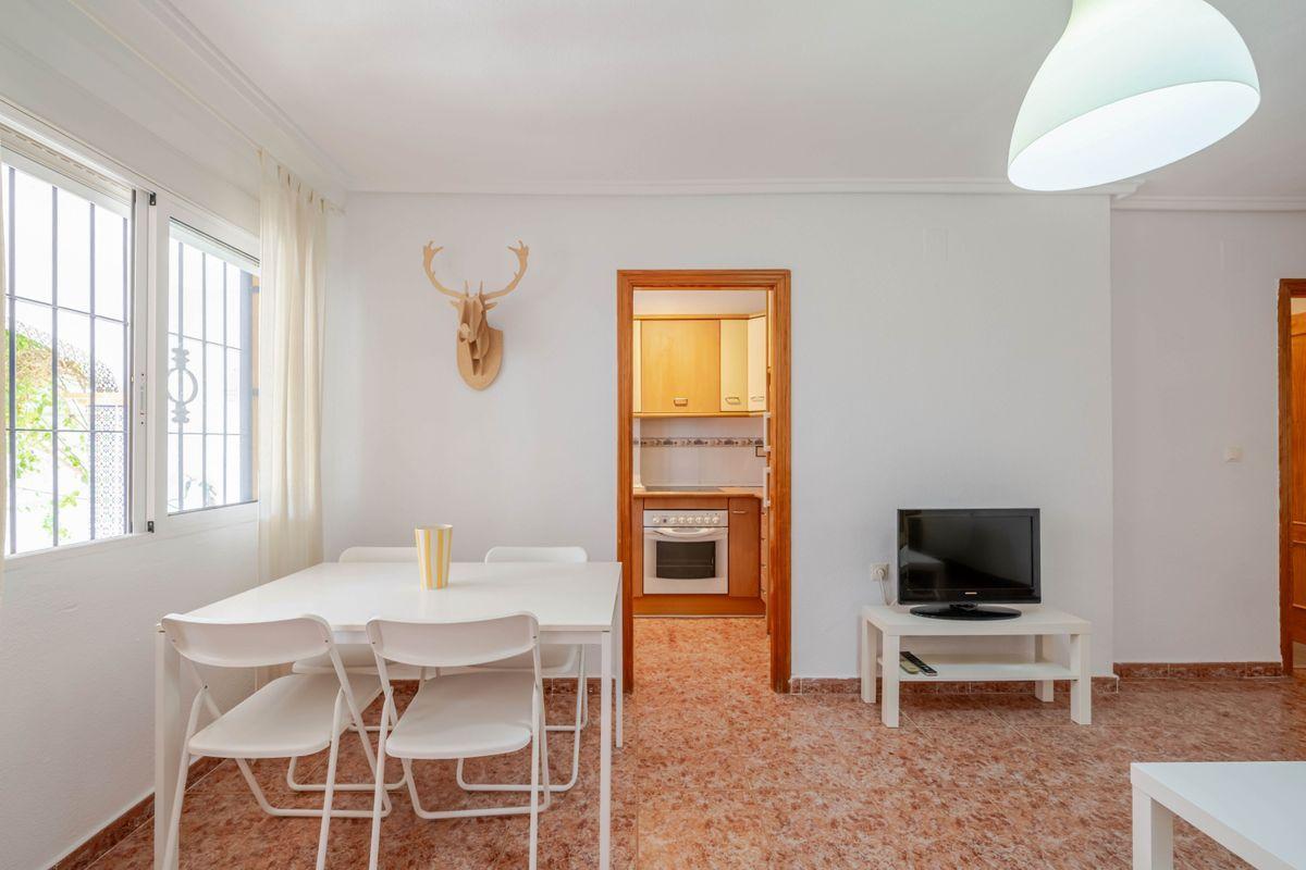 Casa Adosada en Venta en Avinguda D'Escandinàvia - 12