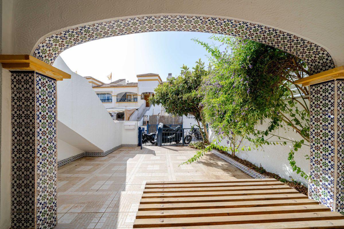 Casa Adosada en Venta en Avinguda D'Escandinàvia - 4