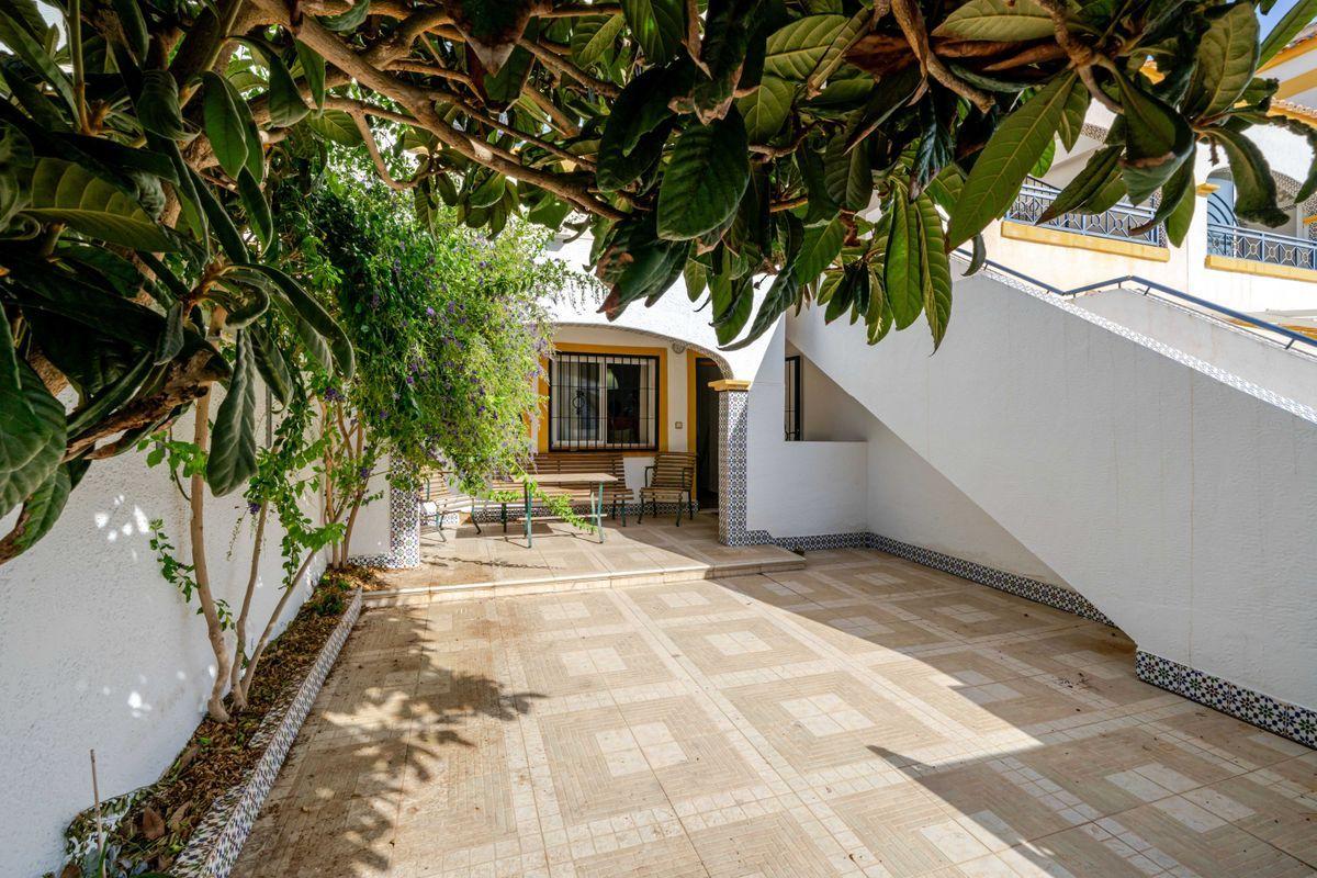 Casa Adosada en Venta en Avinguda D'Escandinàvia - 1