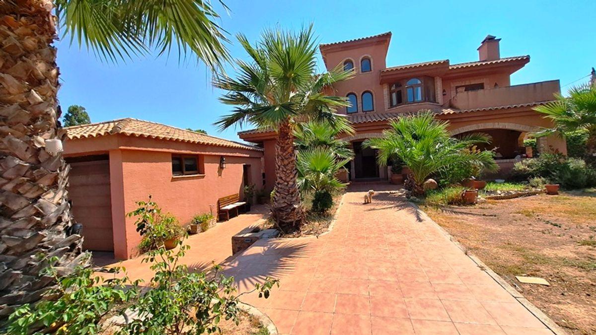 Villa en Venta en Carretera de Tentegorra - 16