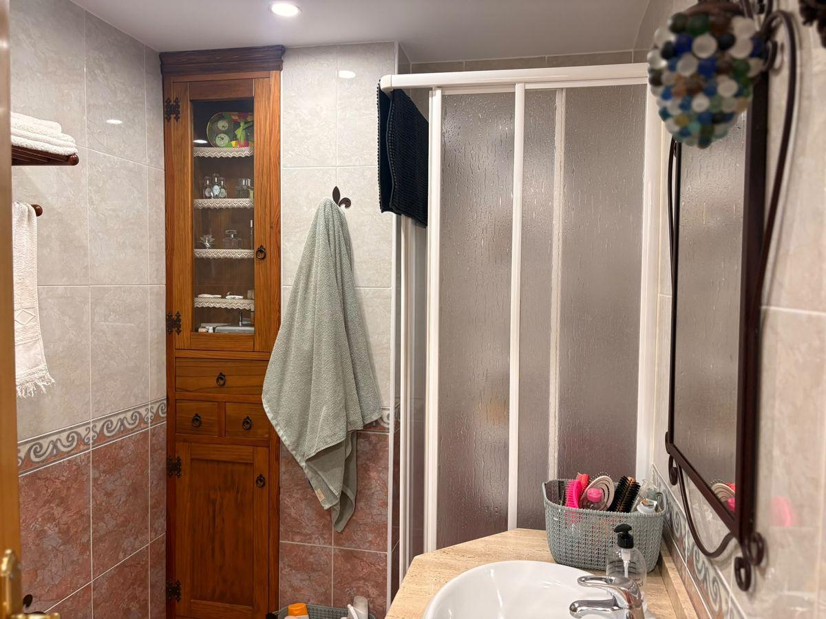 Piso en Venta en Calle Carlos Cano - 12