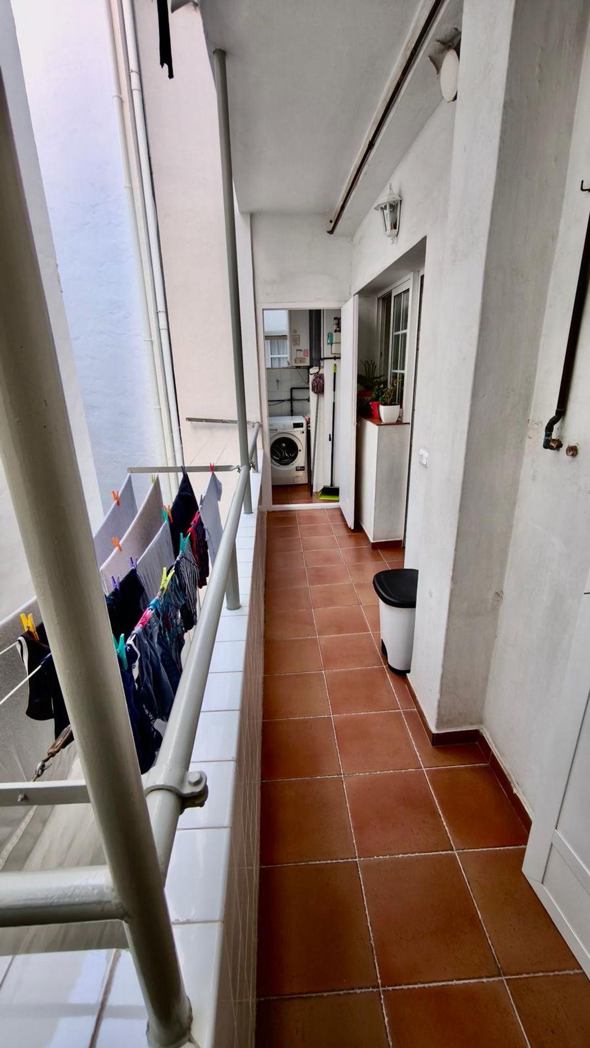 Piso en Venta en Avenida de Federico Soto - 25