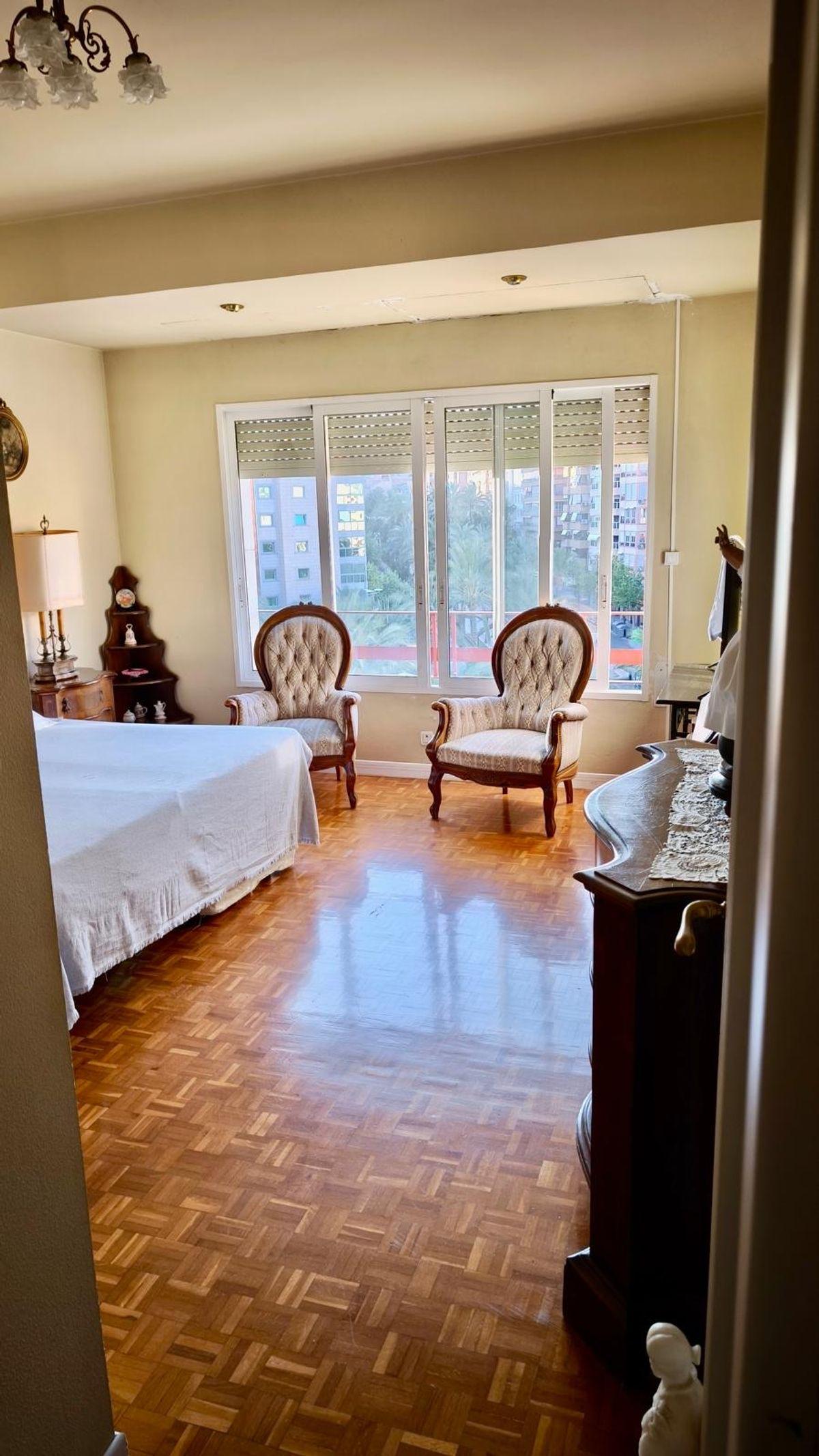 Piso en Venta en Avenida de Federico Soto - 13