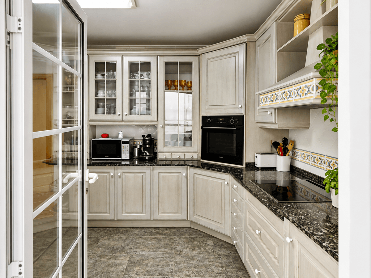 Piso en Venta en Avenida de Federico Soto - 13