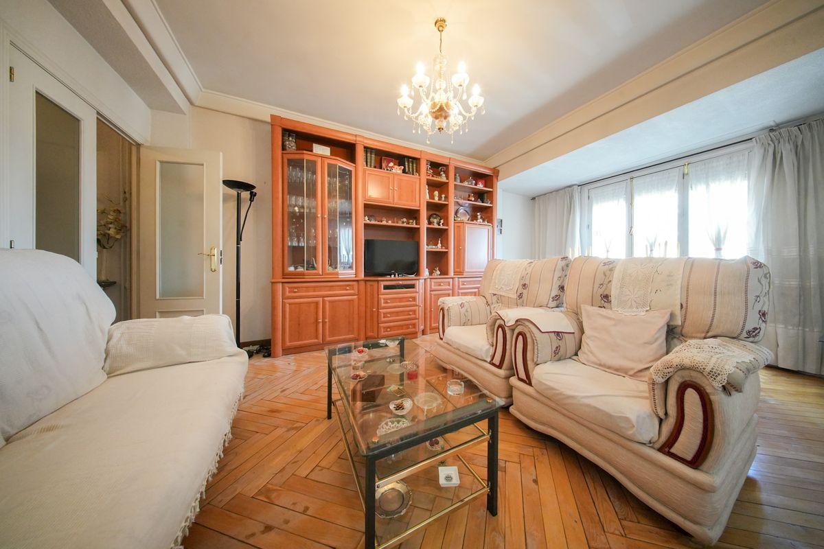 Piso en Venta en Avenida de la Ciudad de Barcelona - 5