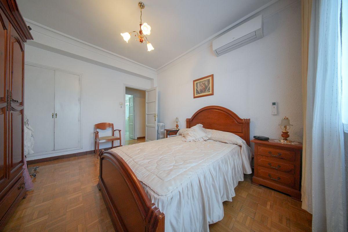 Piso en Venta en Avenida de la Ciudad de Barcelona - 28