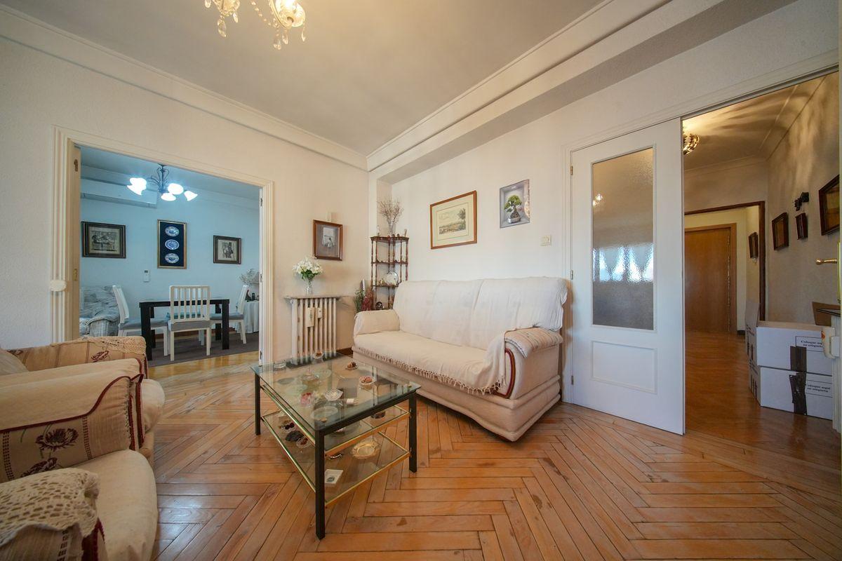Piso en Venta en Avenida de la Ciudad de Barcelona - 9