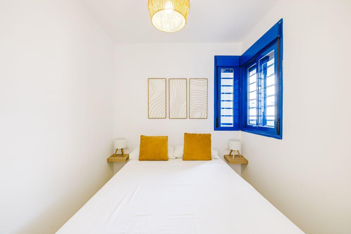 Piso en Venta en Calle Salinas - 13
