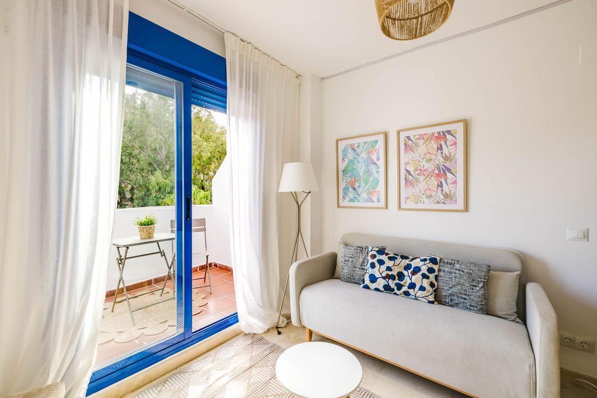 Piso en Venta en Calle Salinas - 6