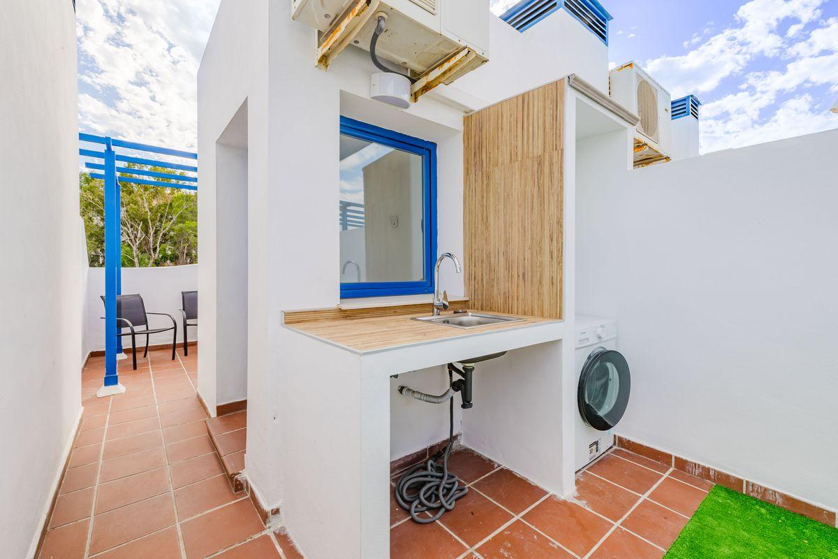 Piso en Venta en Calle Salinas - 21