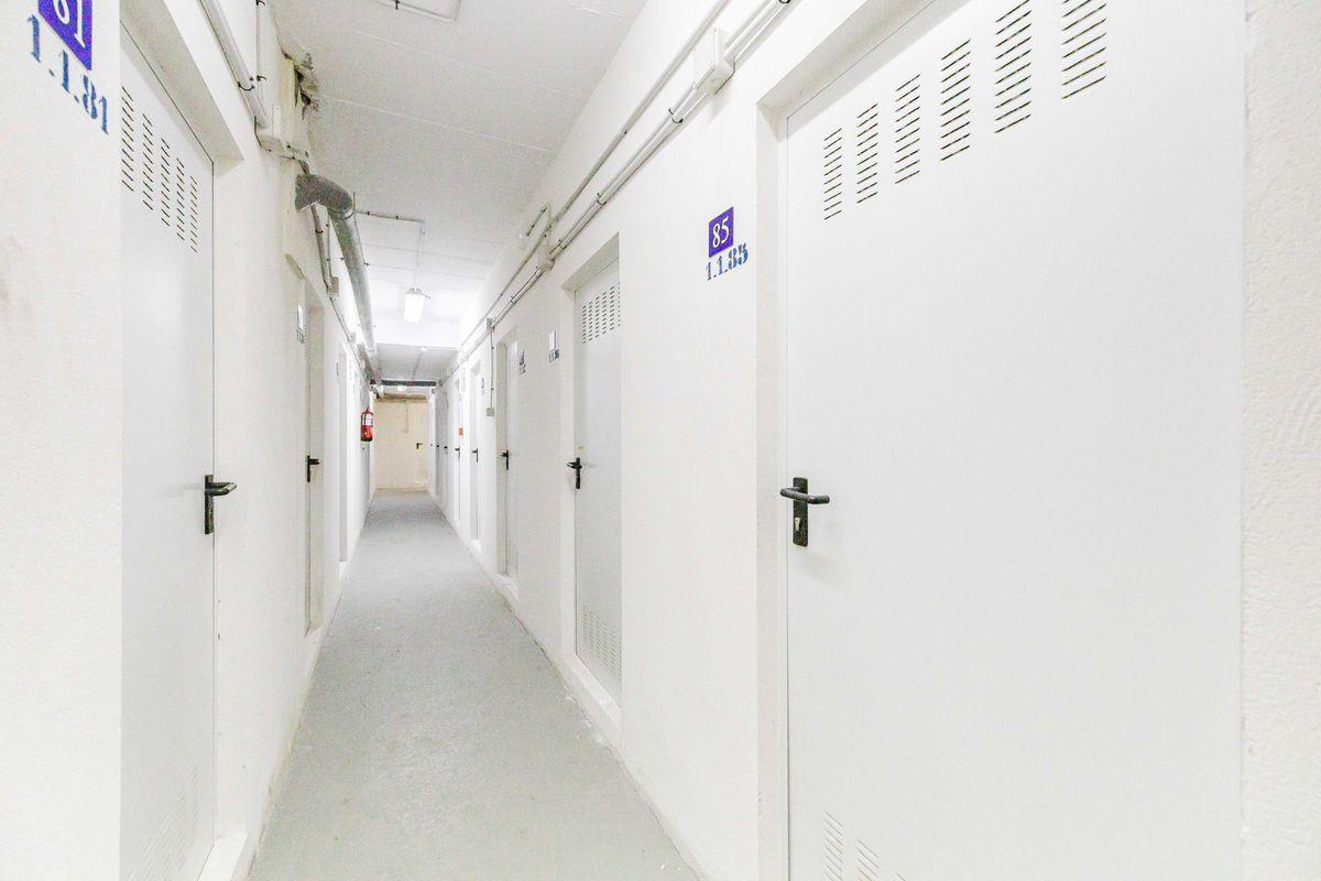 Piso en Venta en Calle Salinas - 31